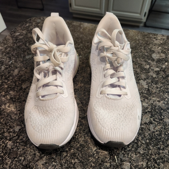 AVIA shoes sz 8.5 - Picture 3 of 6